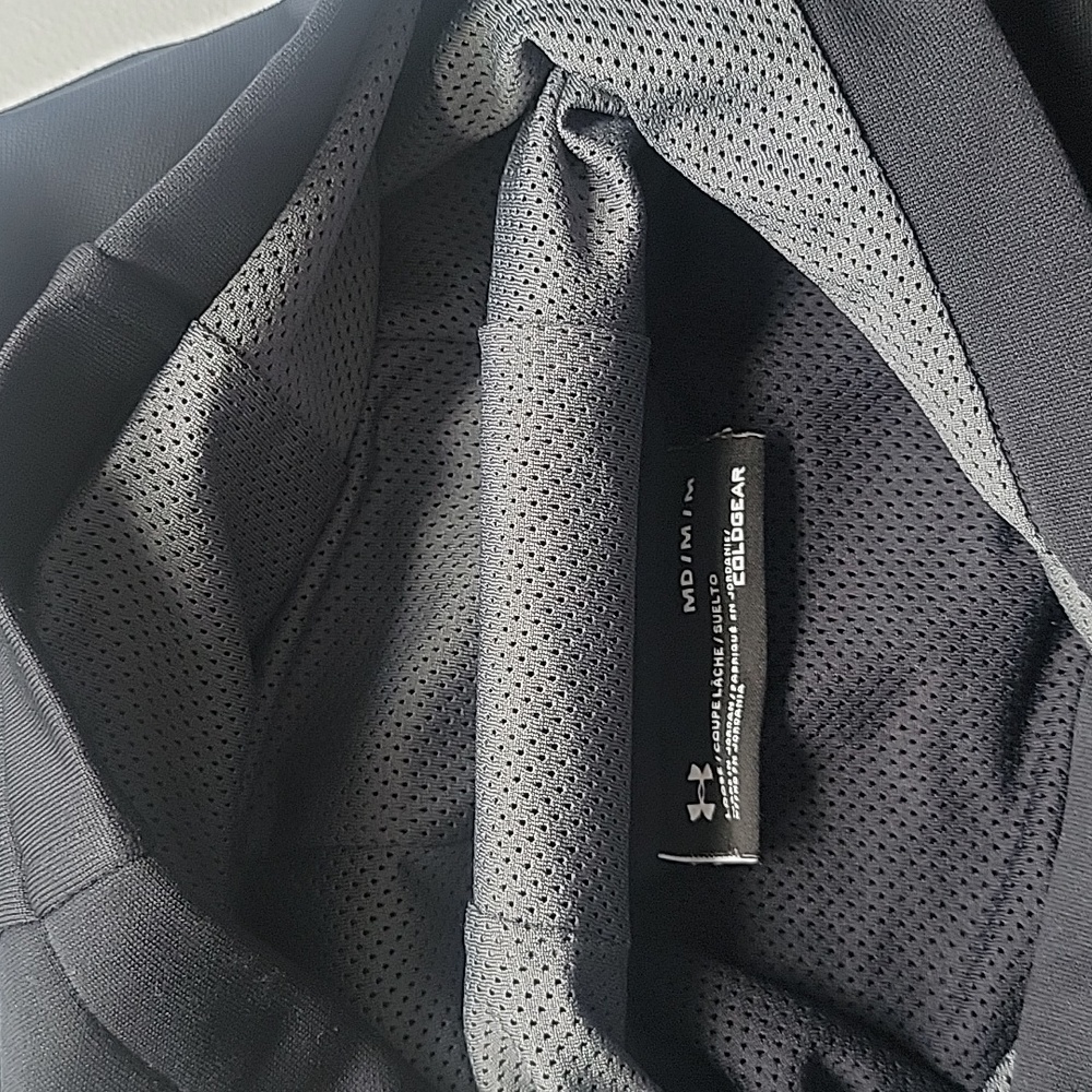Under Armour black hoodie - Picture 4 of 8